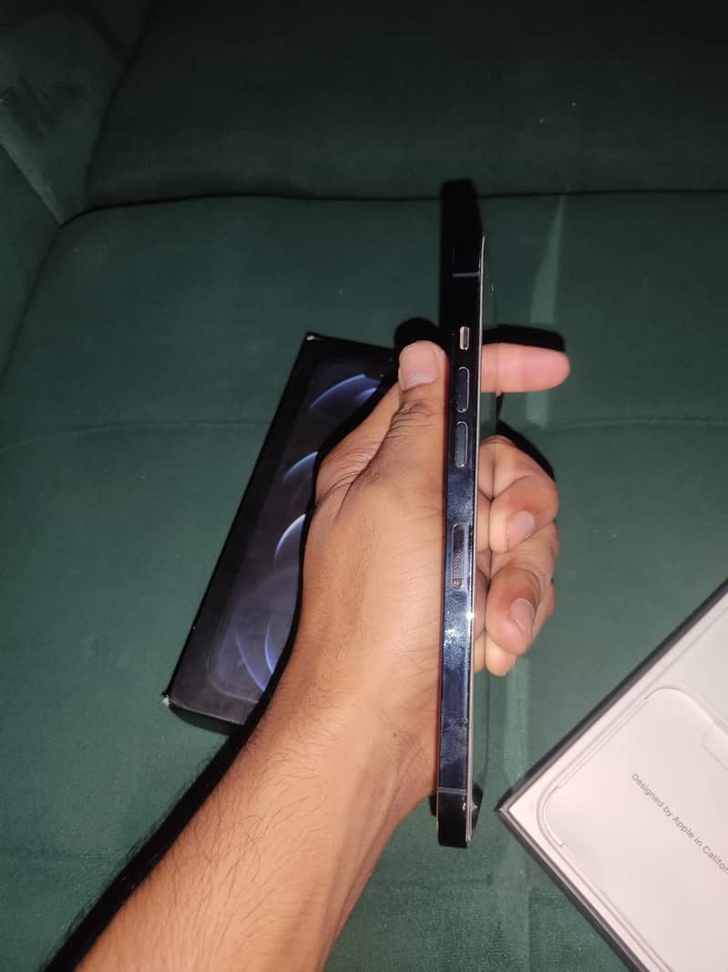 Apple iPhone 12 Pro Max 1