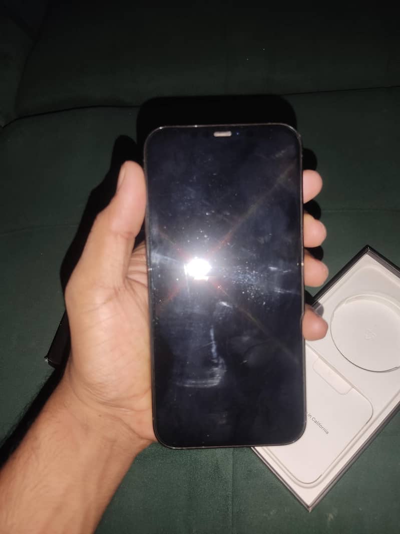 Apple iPhone 12 Pro Max 3