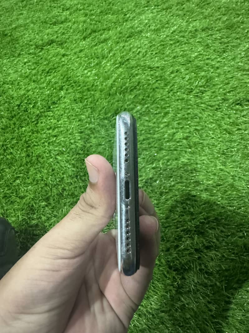 Apple iPhone X 7