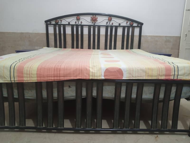 Iron bed 2