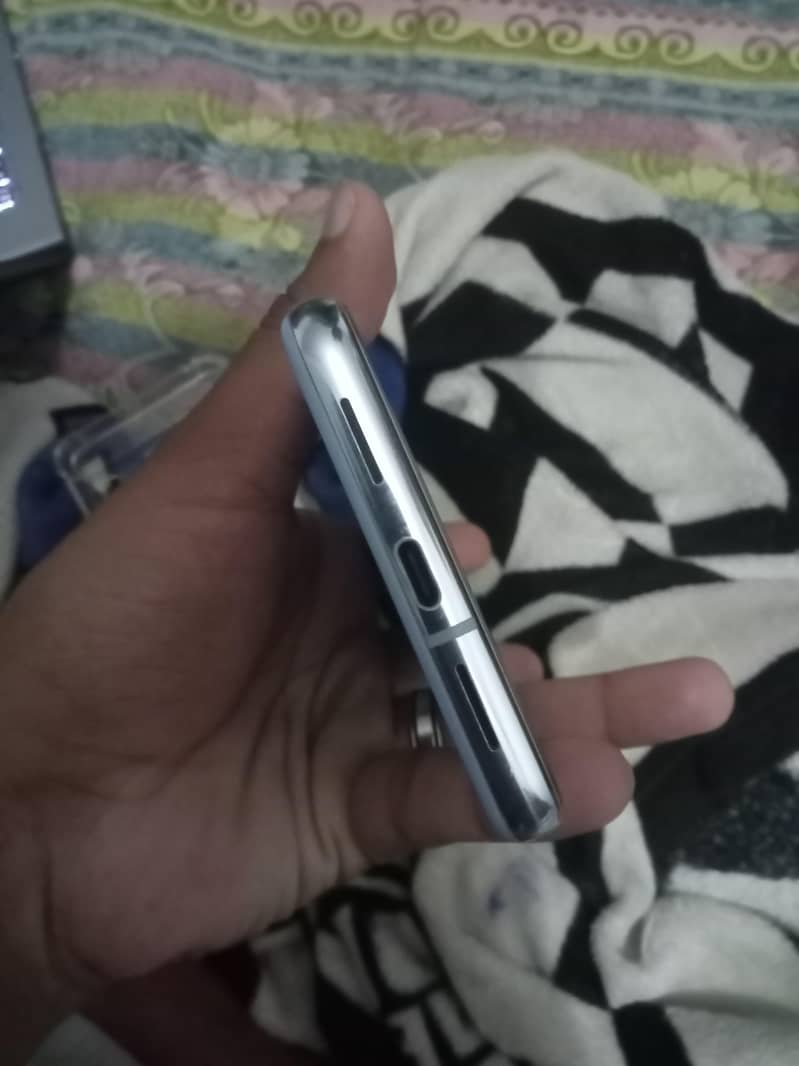 Google Pixel 8 Pro 9