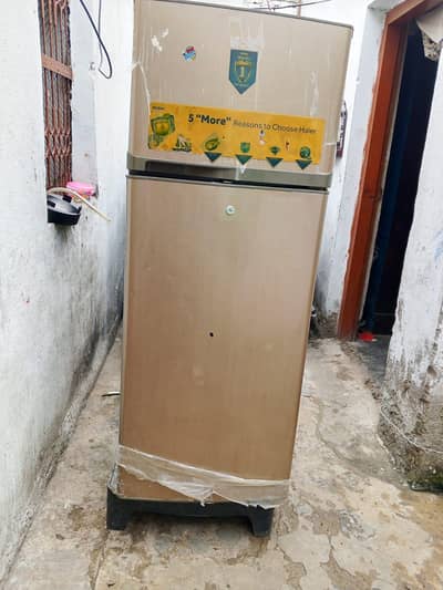 Haier 10 cubic Fridge for sale. Compressor faulty