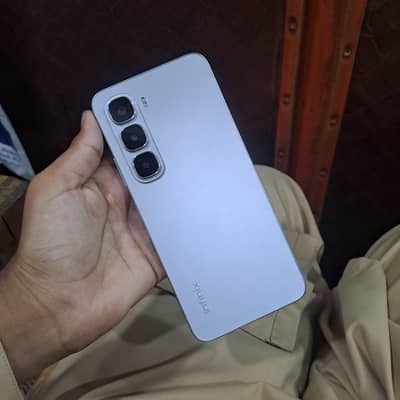 Infinix Hot 60i