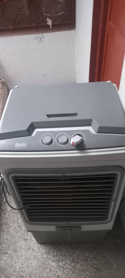 Just one month use Soller cooler