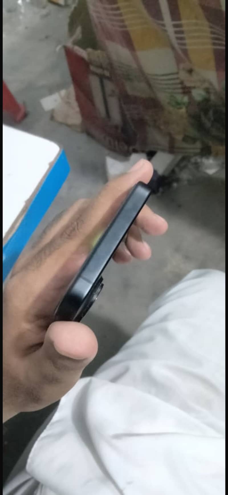 Apple iPhone 16 4