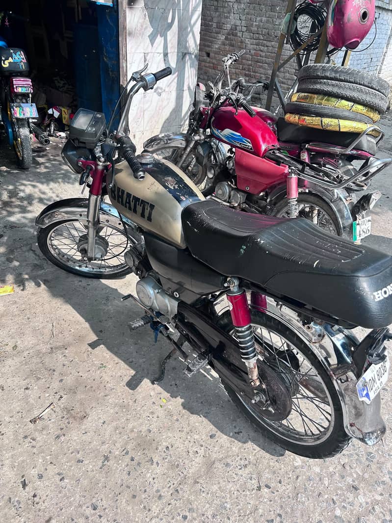 Hero 70 2003 Model 3