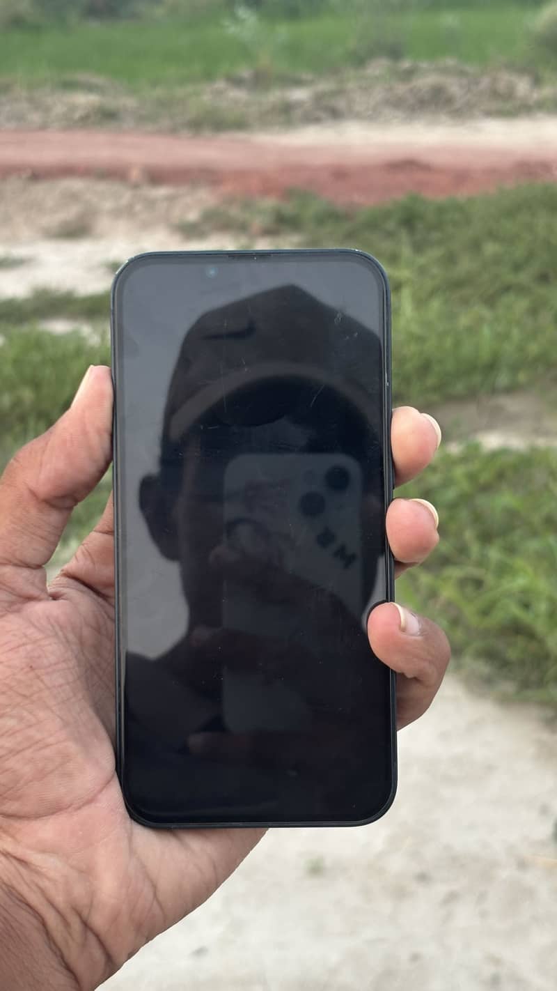 Apple iPhone 14 7