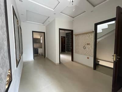 5.5 Marla Portion Available For Rent