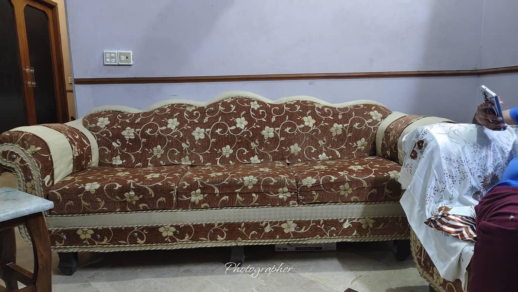 5 seater sofa set with centre table 0