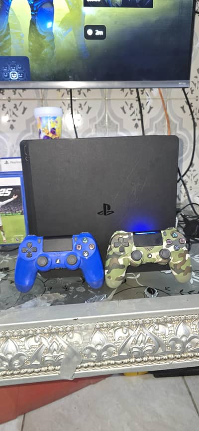 PLAYSTATION 4 SLIM JAILBREAK 12.52 WITH TWO ORIGINAL CONTROLLER