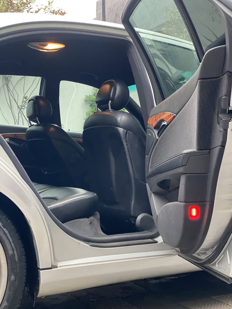 Mercedes E Class 2004 8