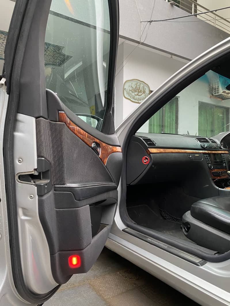 Mercedes E Class 2004 9