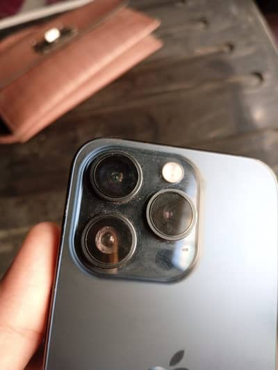 Apple iPhone 15 Pro jv with box Exchange possible