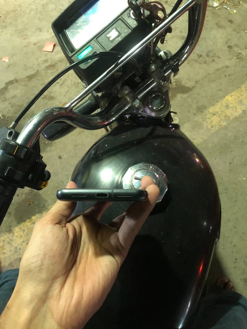 Google Pixel 8 2