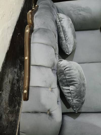 6 seater Victorian sofa set for sale Gray valvet solid wood