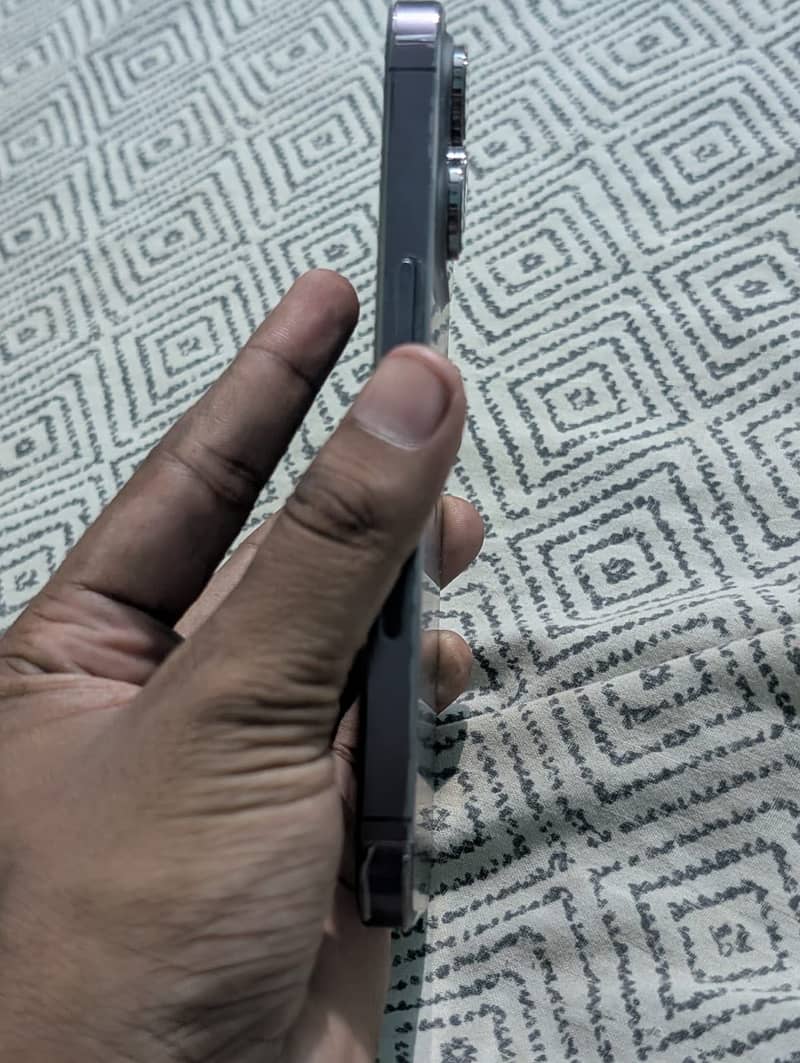 Apple iPhone 14 1