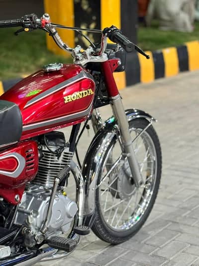 Honda 125 cc urgent for sale WhatsApp 0324*70*36*099