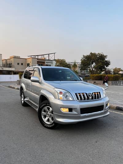 Mint Toyota Prado 2005 total genuine exchange possible