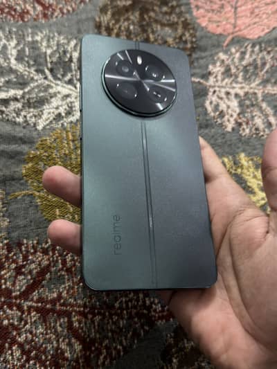 Realme 12
