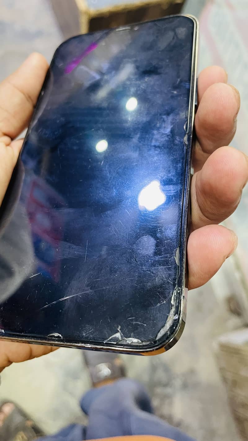 Apple iPhone 12 Pro Max 1