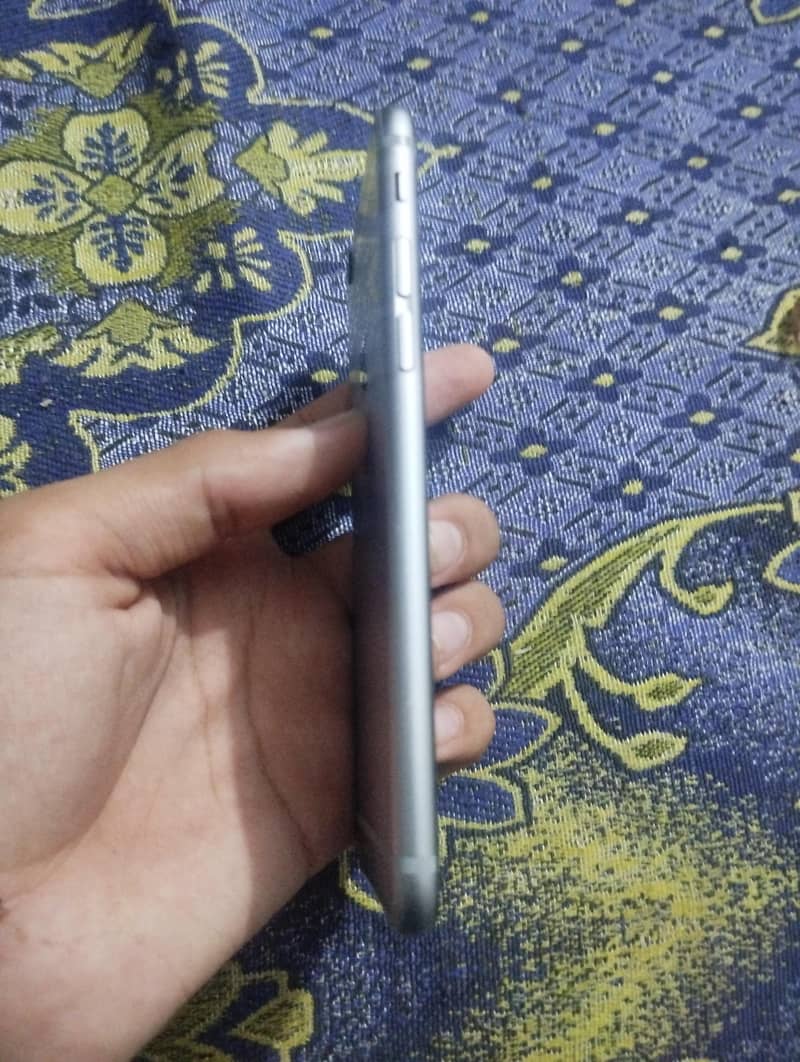 Apple iPhone 6 3