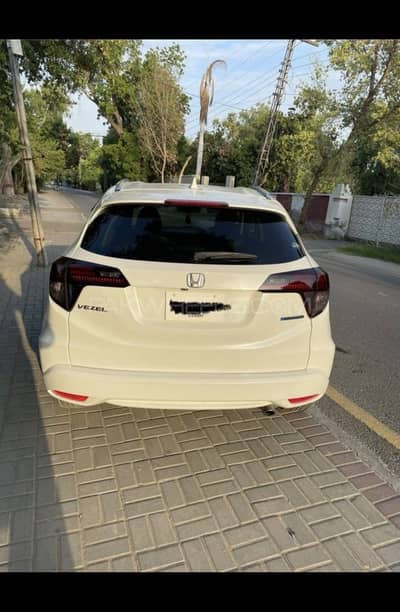 Honda Vezel 2016