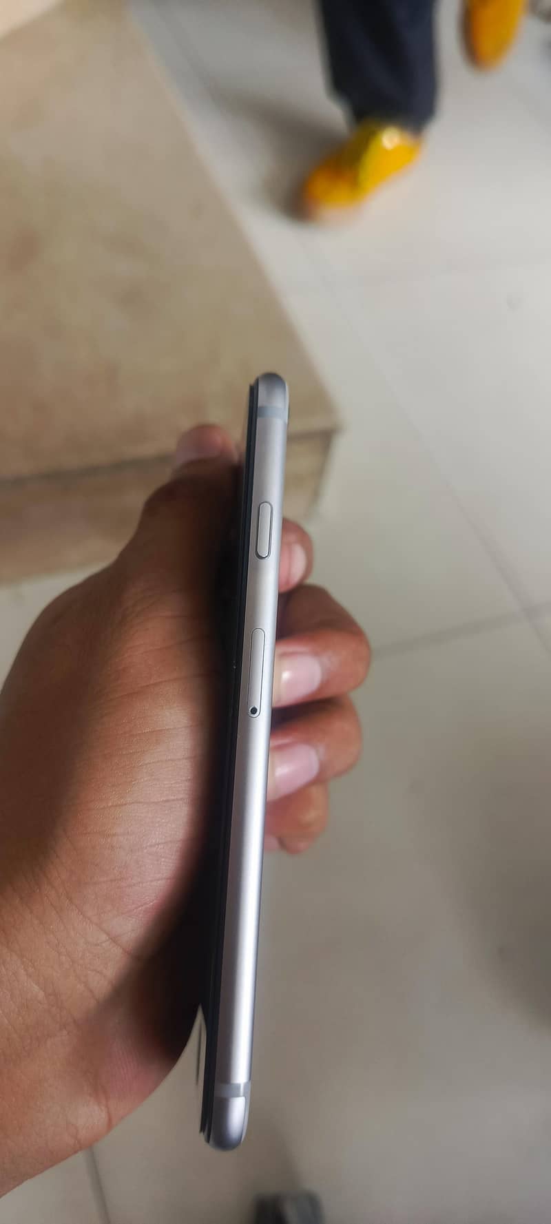 Apple iPhone 6 3