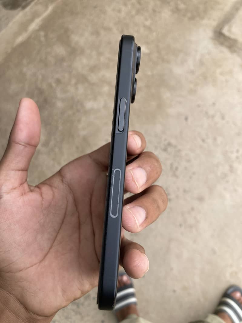 Apple iPhone 15 2