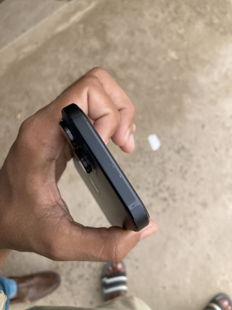 Apple iPhone 15 5