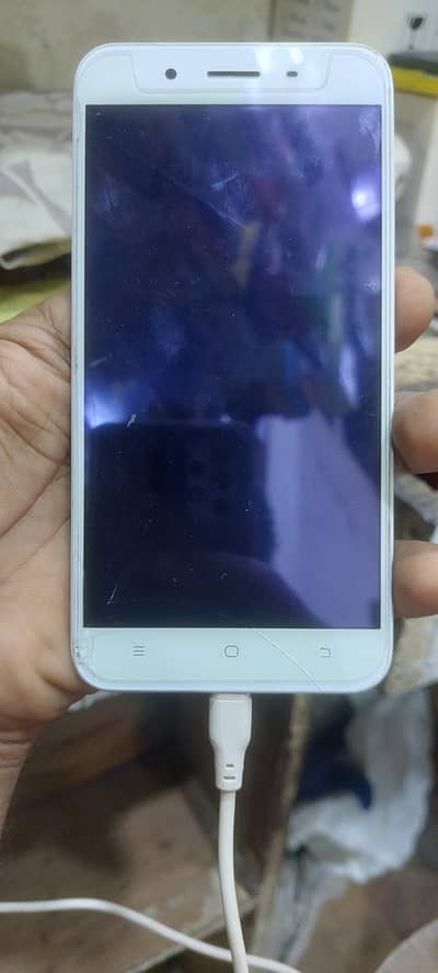all ok mobile no box only chrg hn