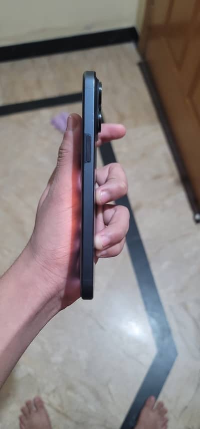 Apple iPhone 15 Pro Max canidian model