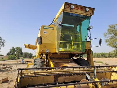 ھارویسٹر مشین برآے گندم اور چاول , combined harvester