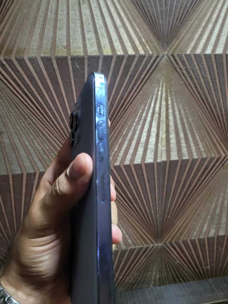 Apple iPhone 13 Pro Max 3