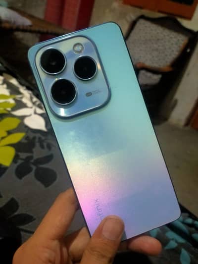 Infinix Hot 40