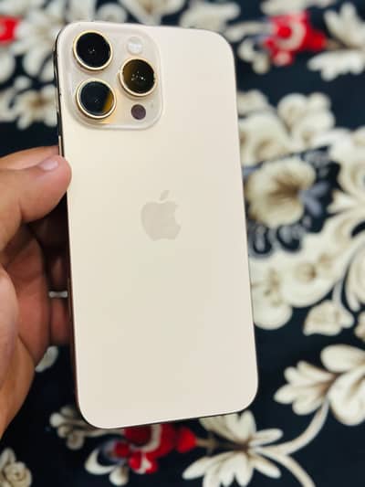 Apple iPhone 16 Pro Max