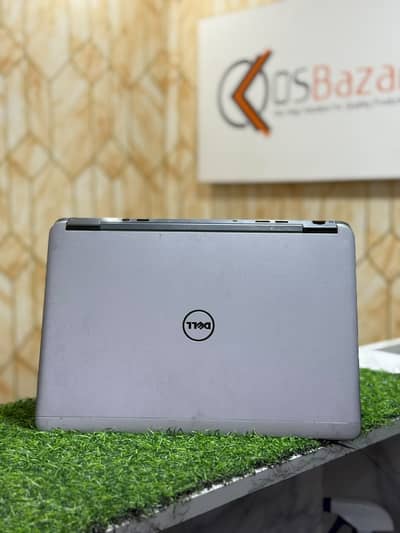 Dell Latitude E7240 Core i7 4th Generation  8GB RAM