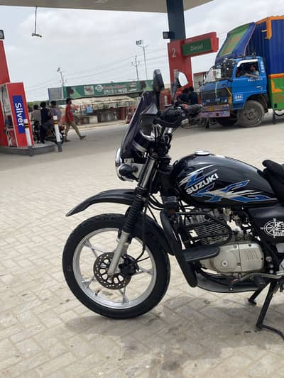 Suzuki GS 150 SE Converted 2010 | Like New Condition