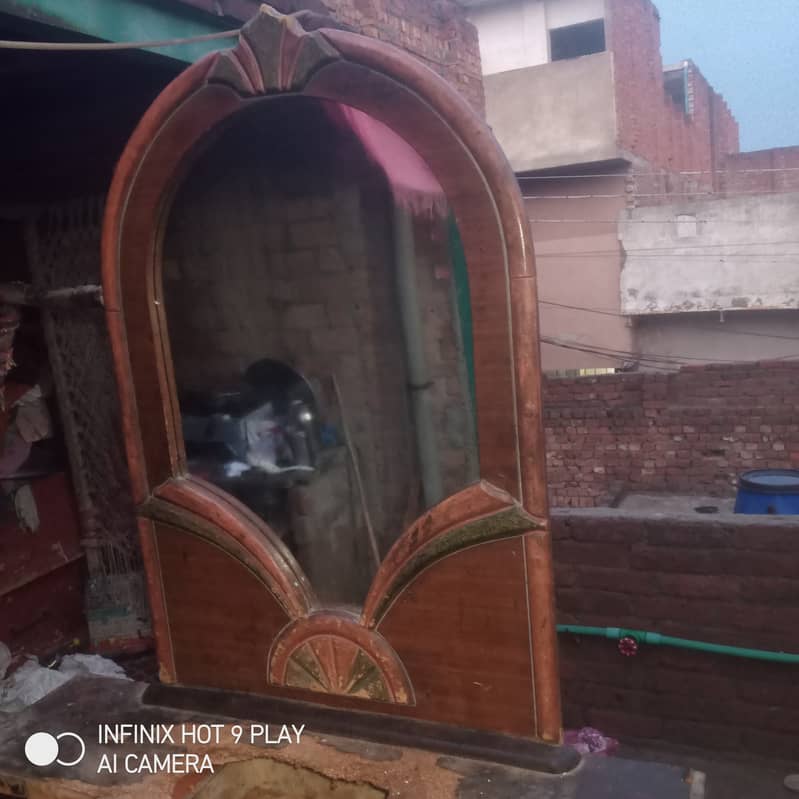 Dressing Table 3