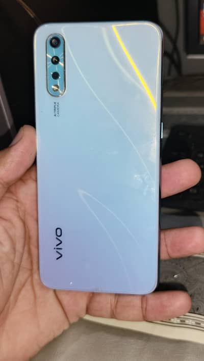 Vivo S1