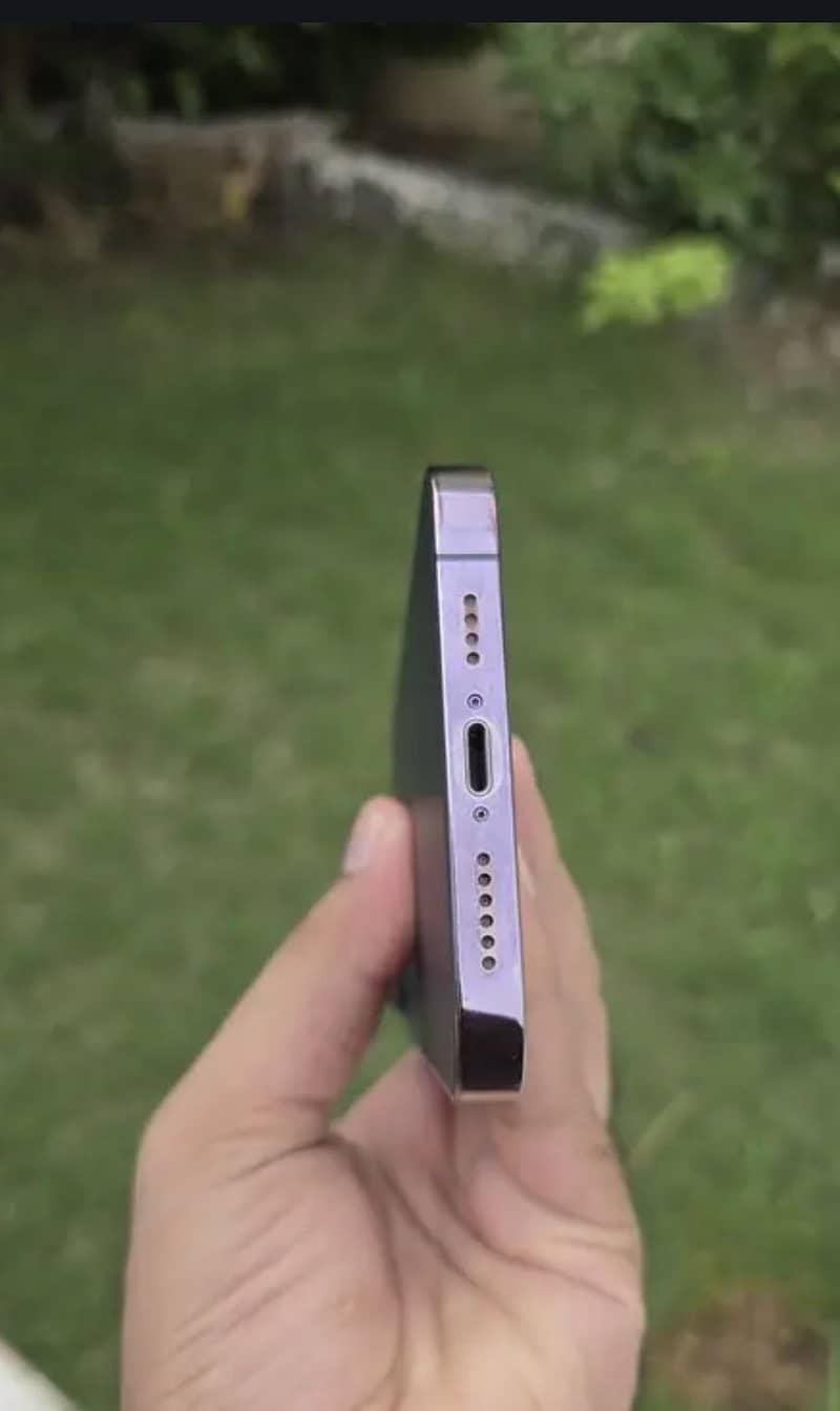 Apple iPhone 14 Pro 1