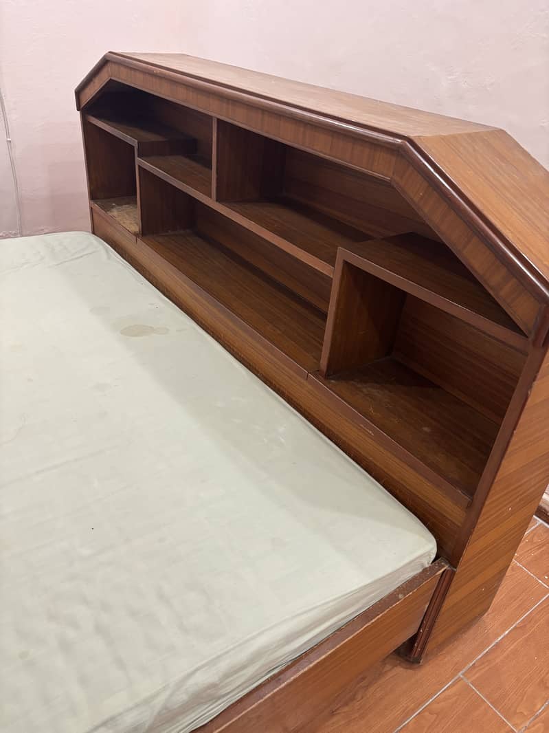 Used double bed 2