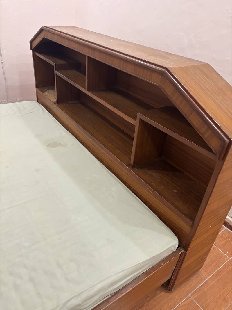 Used double bed 3