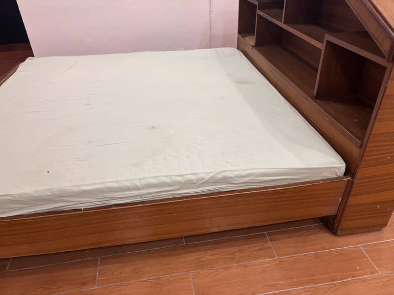 Used double bed 6