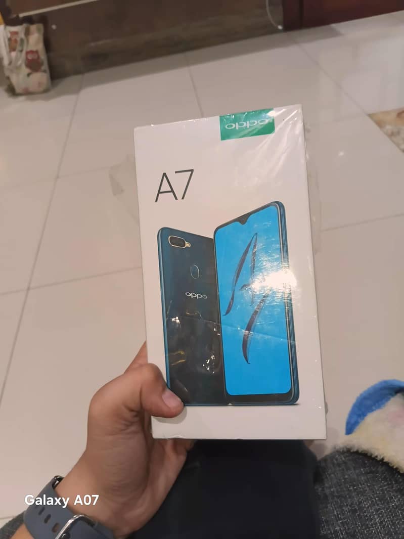 OPPO A7 1