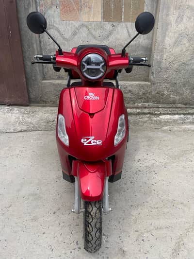 Crown Benling Electric Ezee (3-Wheeler) - Almost New