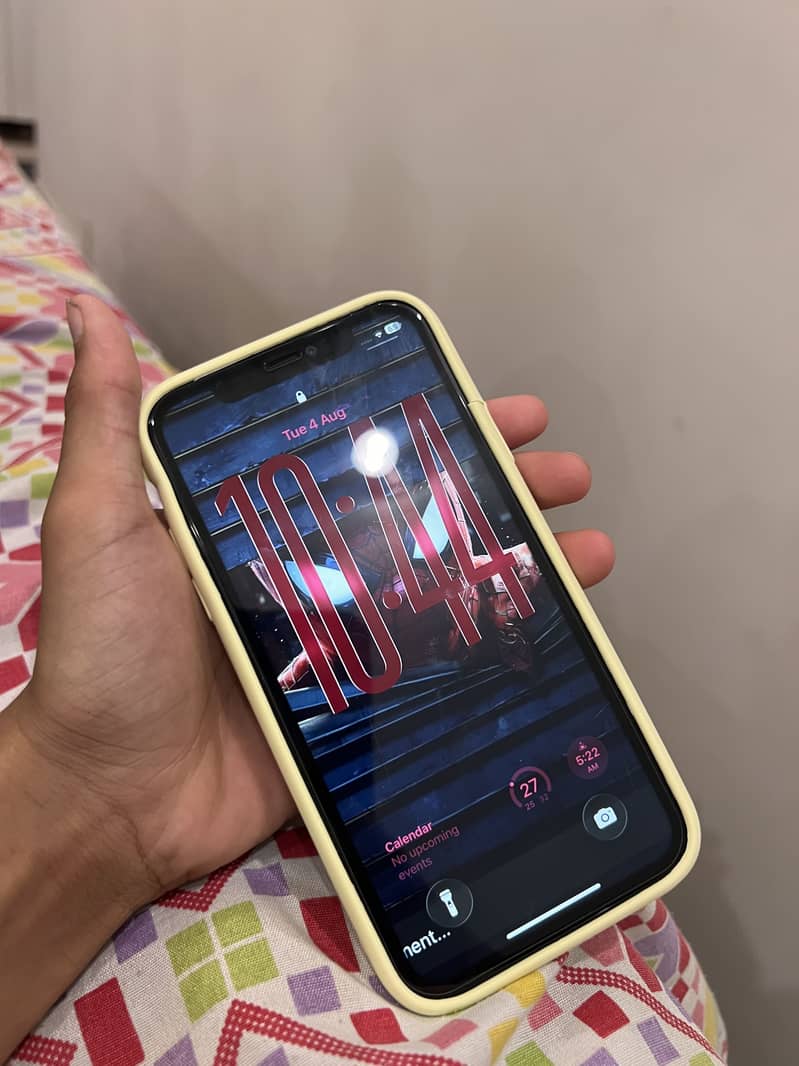 Apple iPhone 11 3