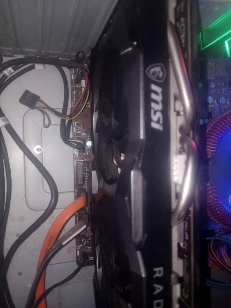 5600xt 4