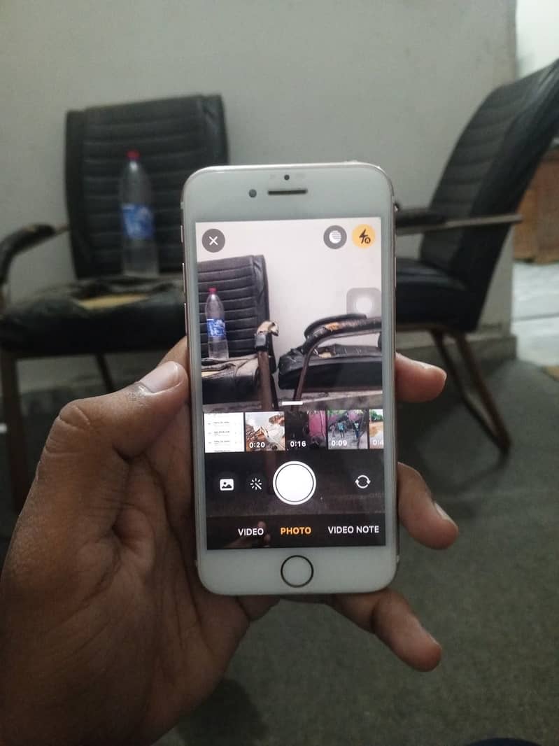 Apple iPhone 7 4