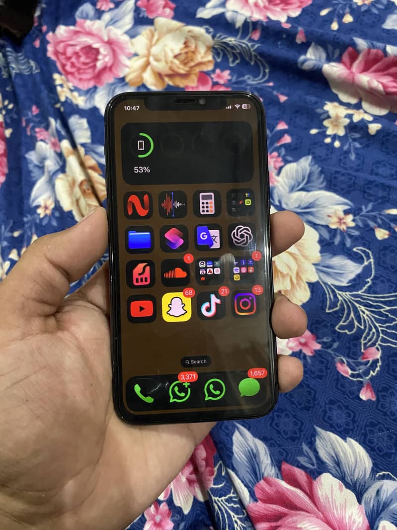 Apple iPhone 11 Pro 2