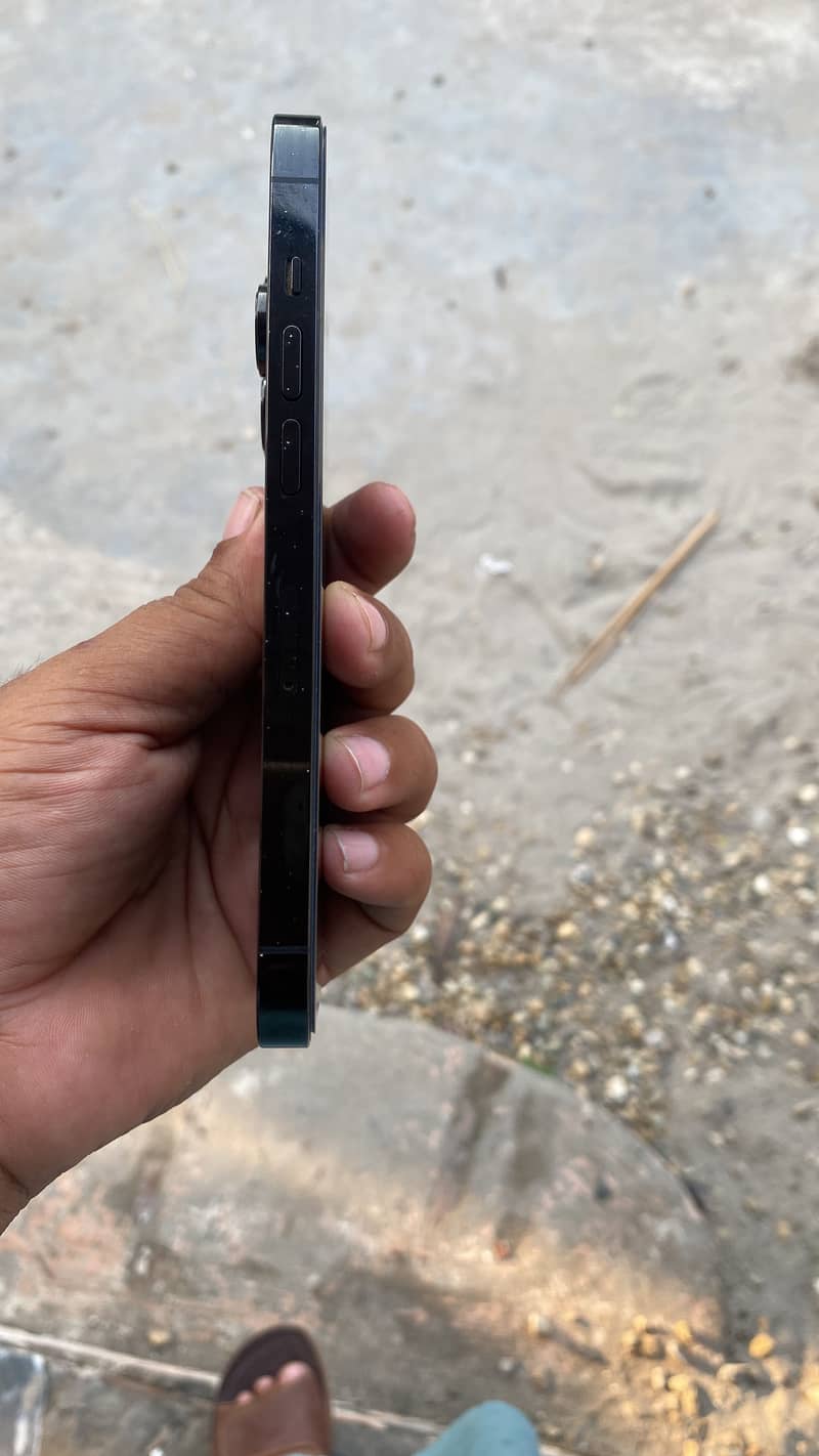 iPhone 14 Pro 1